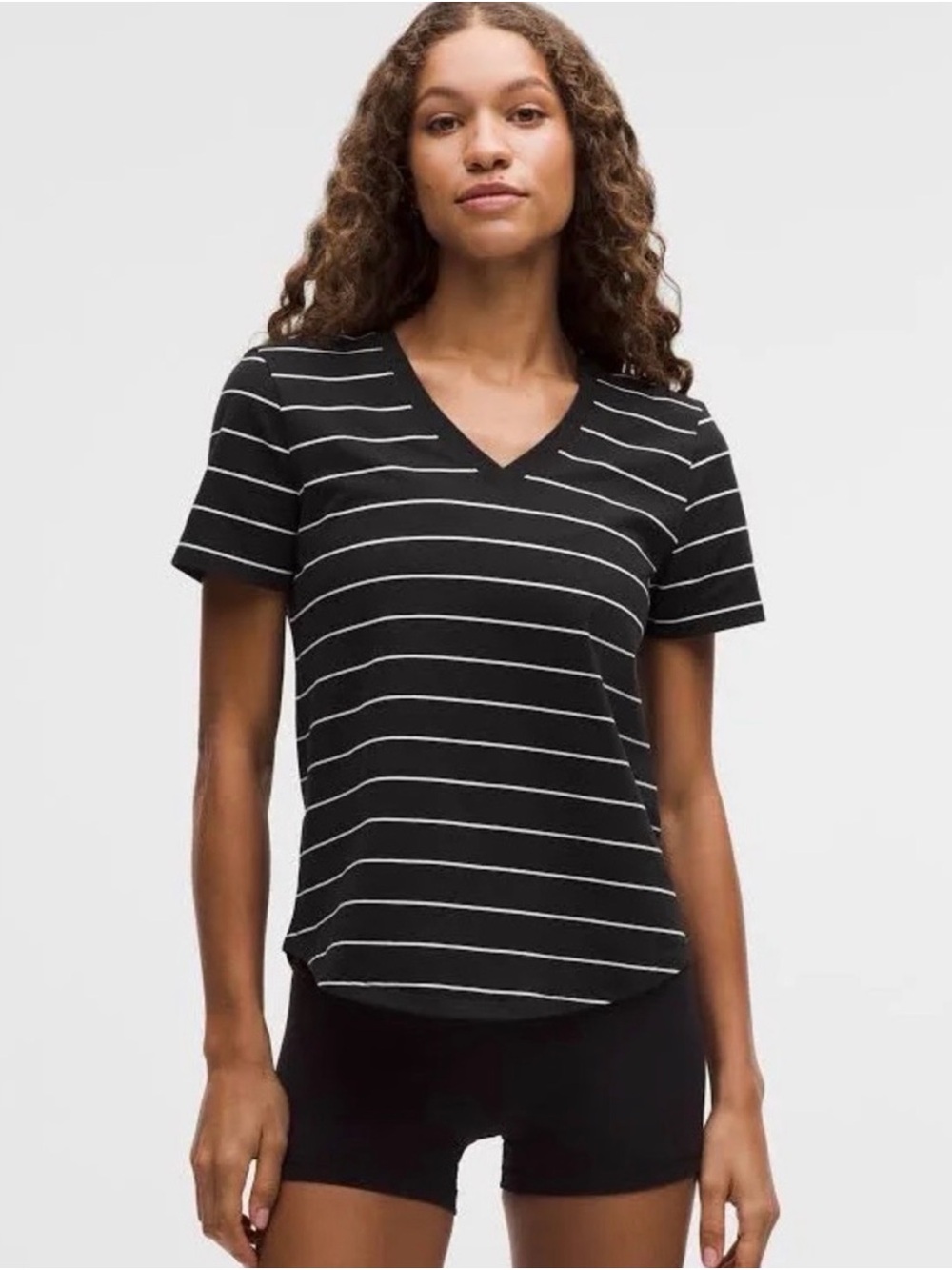 Lululemon Love Tee V-Neck Black White Stripe Size 4